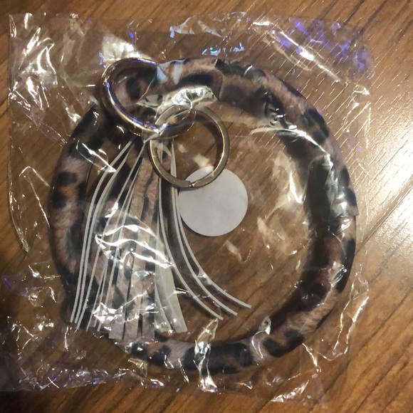 Key Ring/Holder - Picture 2 of 2